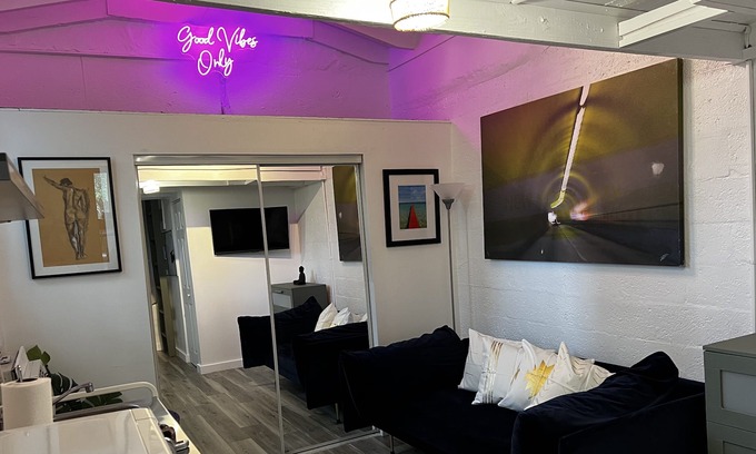 Coral Way Cottage | New Listing! 5min walk to Coral Gables! Zen Loft! Explore, Relax, & Indulge.