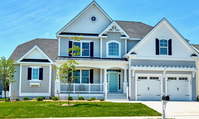 Lewes House | NEW LISTING * 7BR Lewes Beach House in the Coastal Club Community with