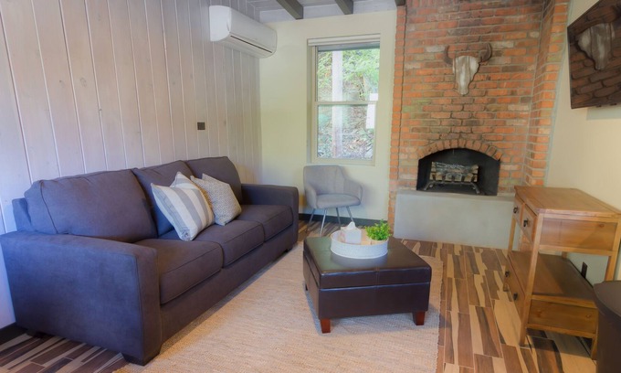 Sedona Apartment | NEW LISTING! Destination Oak Creek 2 by RedAwning