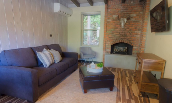 Sedona Apartment | NEW LISTING! Destination Oak Creek 3 by RedAwning