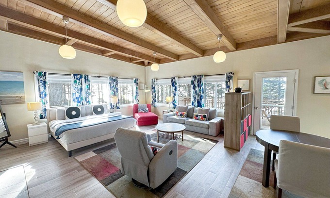 Yachats Condo | New Listing! Ocean Front, Sunrise & Sunset at Oregon House, Stairs to the Beach!