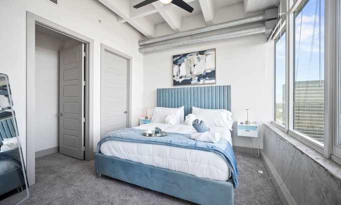 Downtown Atlanta Apartment | NEW LUXURY PENTHOUSE CASHMERE TOWERS FREE PARKING