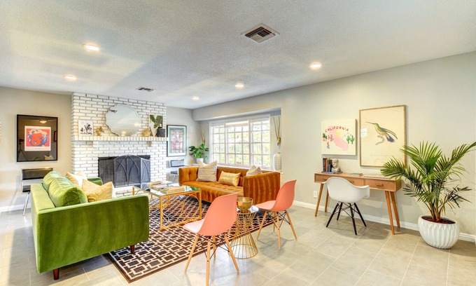 Las Vegas House | NEW! MID CENTURY LUXURY- AWARD WINNER- GAME ROOM/POOL 1ml to STRIP VIRTUAL TOUR