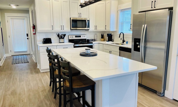 Pine Island Condo | NEW! Modern 3 bedroom beach condo with hot tub - BEACH DUNE