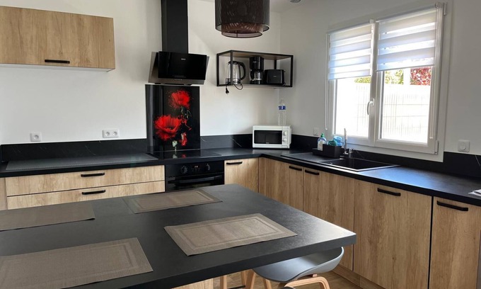 Pontault-Combault House | New, modern, family home in quiet location near Disneyland Paris or Paris.