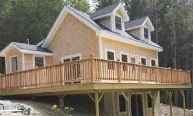 Roque Bluffs Cottage | NEW OCEANFRONT HOUSE WITH SPACIOUS DECK TO VIEW THE FABULOUS SUNRISE AND SUNSET