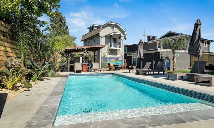 Tulane - Gravier Bed & Breakfast | New Orleans 3BR Retreat | Pool, Hot Tub,& Backyard