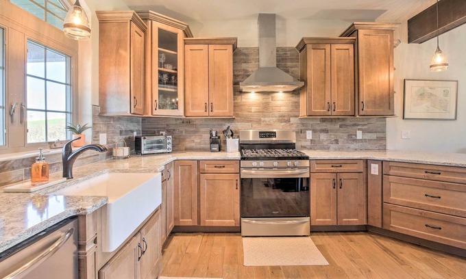 New Paltz House | New Paltz Home w/ Fire Pit + Gas Fireplace!