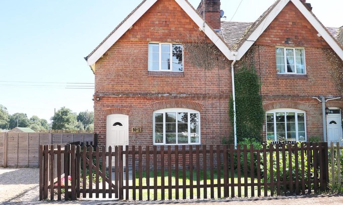 New Forest District House | New Park Farm Cottage