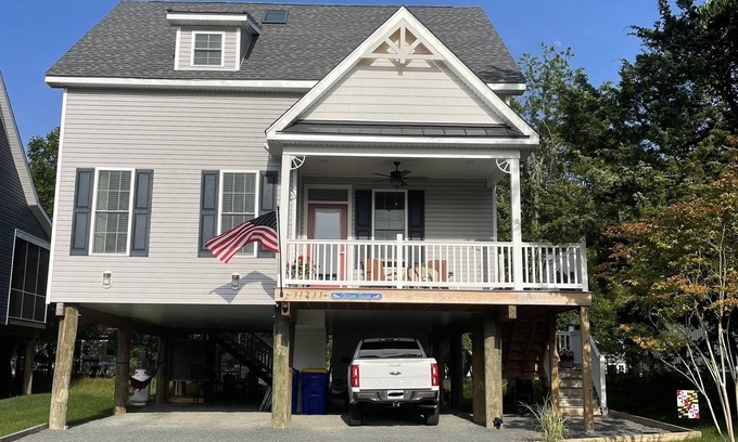 Cedar Neck House | NEW! Pet-Friendly! Large 3-bedroom, 2.5 bath Home! Minutes from Bethany Beach!