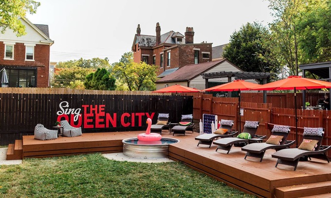 Cincinnati House | NEW! Pool, Hot tub, Firepit, Game Room, 8 min 2 DT