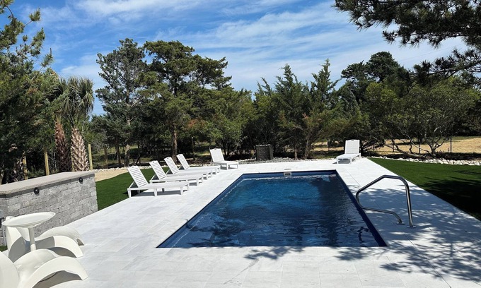 Rodanthe House | New Pool/Soundfront/0.3 mi to ocean/private parking w/i 500 ft ocean/3 K, 1 bunk