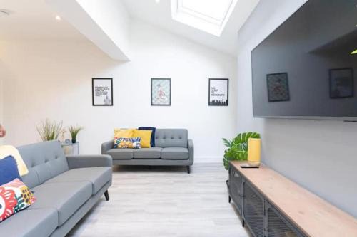 Southsea Apartment | NEW Premium 8-Bedroom House with Luxury Ensuites