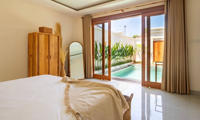 Umalas Villa | New Private Villa in Canggu- Best place for walk