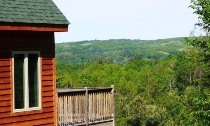 Bellaire Ski Chalet | New Secluded Chalet Great Skiing,Golfing,Boating,Relaxing