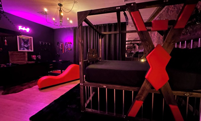 Greater East End House | NEW! SEXY House ~ Adult Getaway