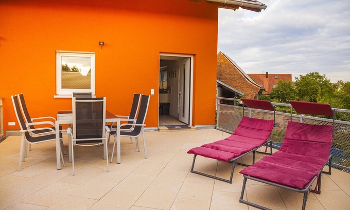 Schwanau House | New, spacious apartment close to Europa-Park Rust for 7 guests