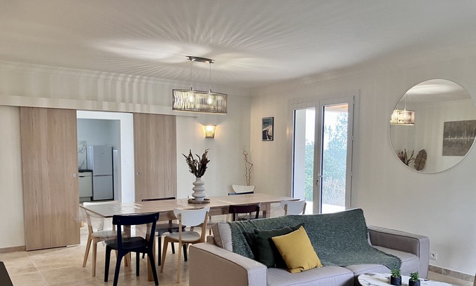 Piolenc House | 'NEW' spacious villa with pool | South of France