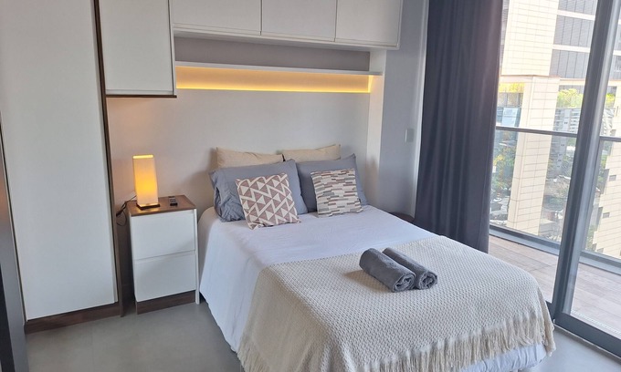 Vila Olimpia Apartment | New Studio in the middle of Vila Olimpia and Itaim