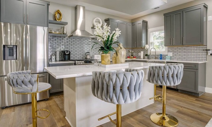 West Central Condo | NEW! The Gray Room: Downtown Fort Wayne 2BR 2BA Condo - Free Parking & WiFi