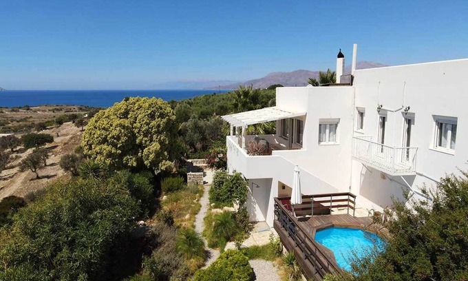 Pitsidia House | New villa with sea view in elevated secluded location with pool & solar