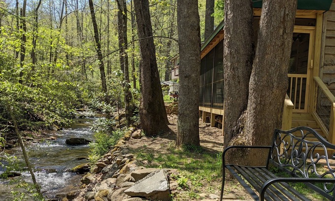 Old Fort Cottage | Newberry Creekside Cottage