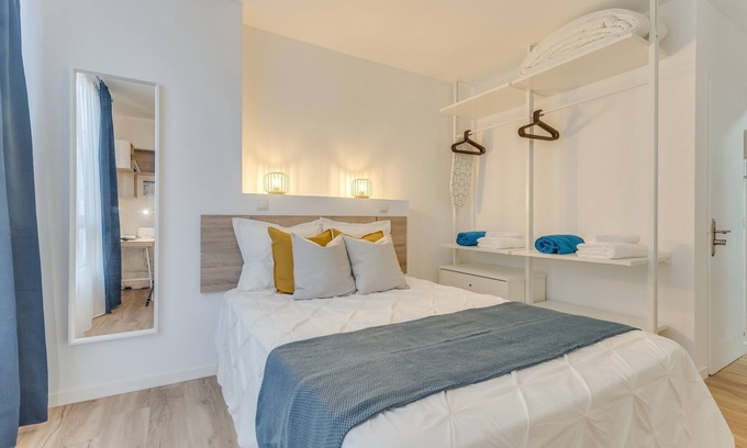 Las Palmas de Gran Canaria Apartment | Newly Renovated Beach Apartment Just Steps to Sand with Dedicated Workspace Area