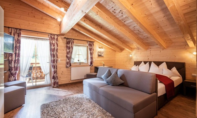 Tux Apartment | Newly built apartment on the Hintertux Glacier for 4 to 6 people
