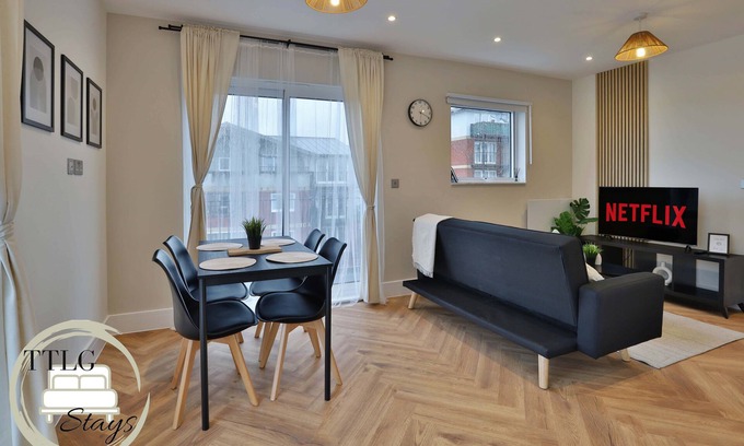 Rickmansworth Apartment | Newly-Built Urban Retreat by TTLG