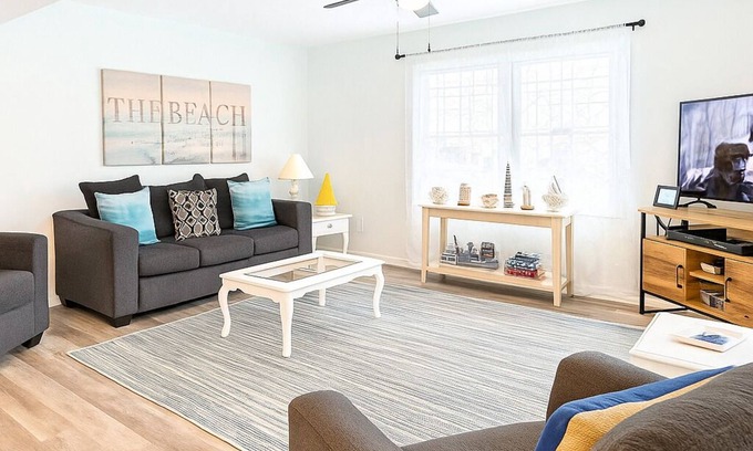Ortley Beach House | Newly re-done Great Location: 3-Bdrm 2.5-Bthrm