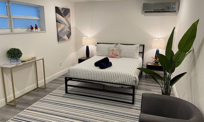 Sunset Apartment | Newly refurbished apartment with private garden