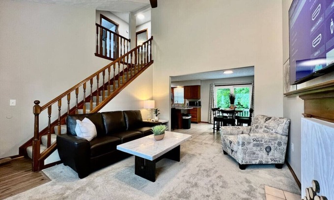 Otterbien Home House | Newly Remodeled home in Liberty