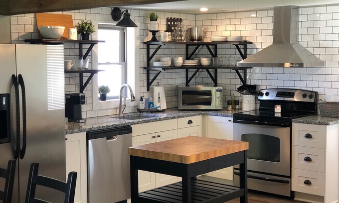 Concordia House | Newly Remodeled 2 BR Private Home w/King Bed