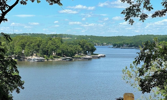 Camdenton House | Newly Remodeled 3-bedroom house with Amazing Views of the Lake!