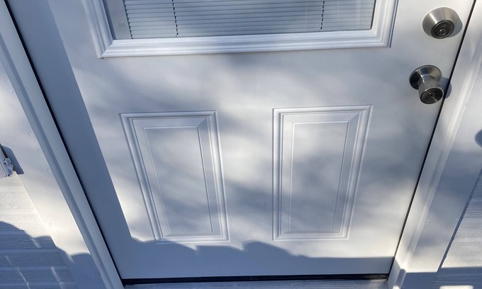 North Buttercup Creek House | Newly remodeled cottage apartment, country feel but in the center of town.