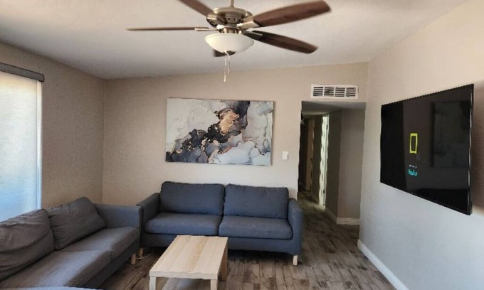 Tucson House | Newly Remodeled East Tucson home