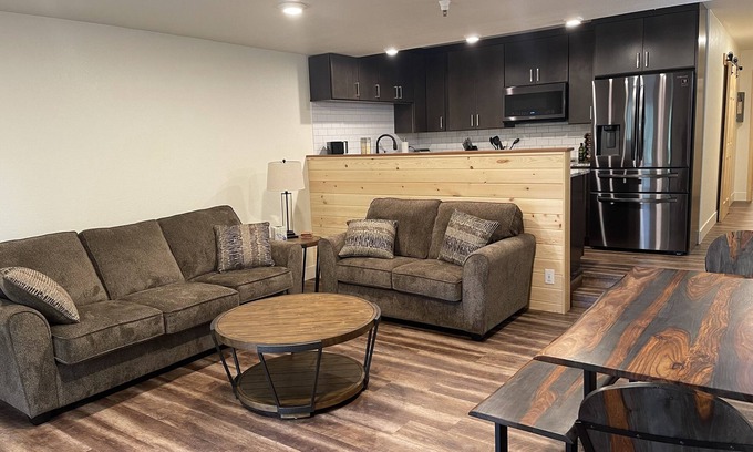 Alyeska Condo | Newly remodeled Girdwood condo, steps from the ski slopes