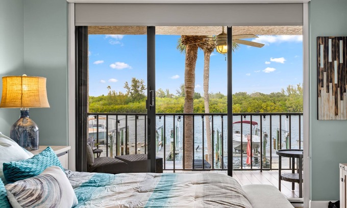 Sunset Reef Condo | Newly Renovated Beach Condo