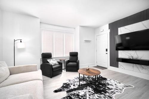 Walkerville Apartment | Newly renovated 3 bedroom unit