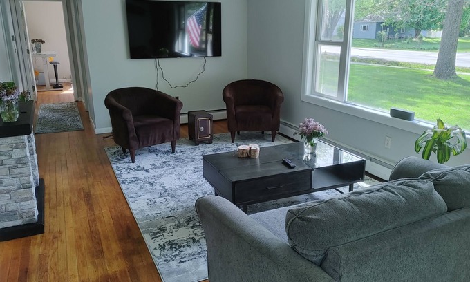Essex Junction House | Newly Renovated 3 Bedroom home in Essex