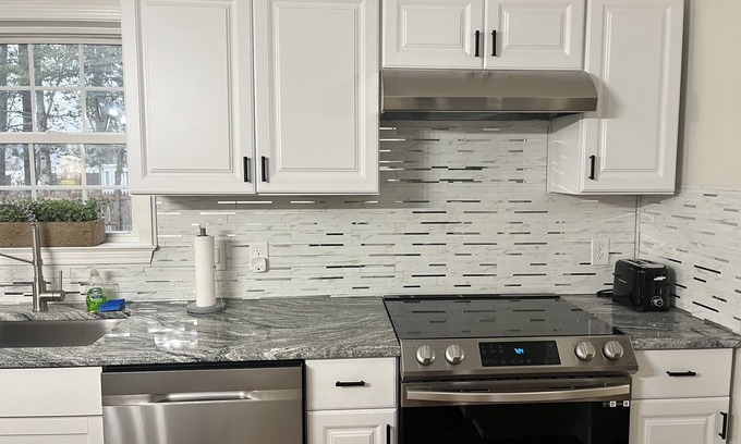 Georgetown House | Newly Renovated 3BR home near Sports at the Beach, Lewes & Tanger Outlets