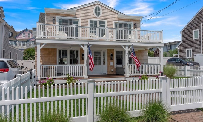 Avon House | Newly Renovated Bay Head Family Escape Steps to Quiet Beach with Pool