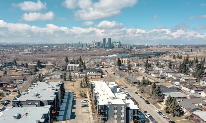 Radisson Heights - Albert Park House | Newly Renovated Inner City 2BR Suite Minutes to DT