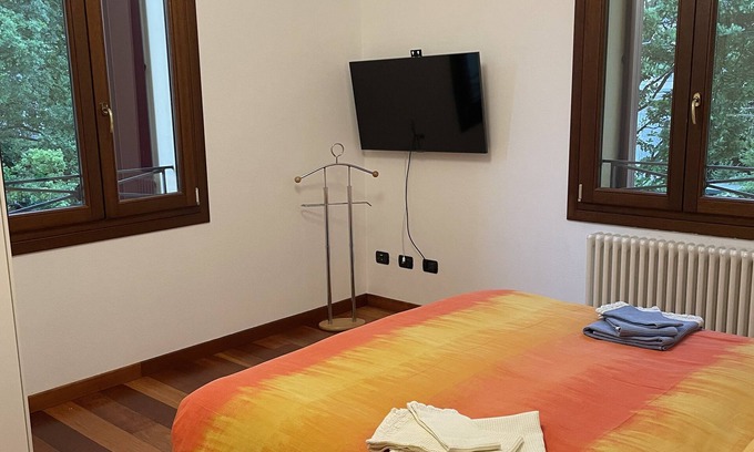 Padova Apartment | Newly renovated modern and elegant apartment, with private parking.