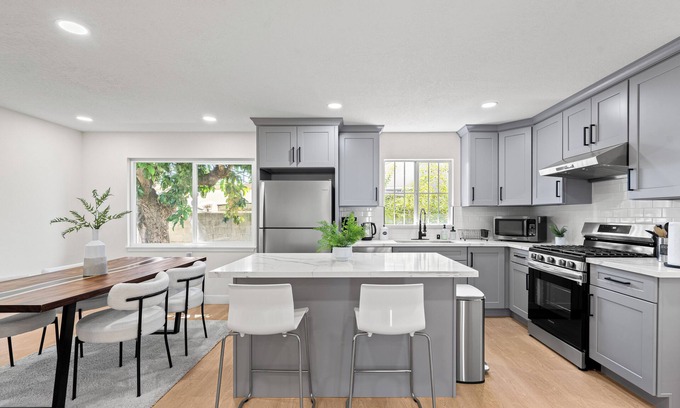 Willow Glen House | Newly Renovated Spacious 3 BR
