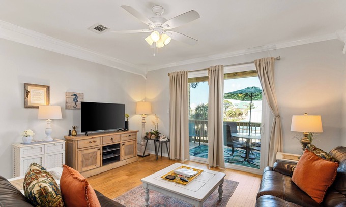 Dauphin Island Condo | Newly Renovated - Family Friendly 2 Bedroom Gulf View Condo