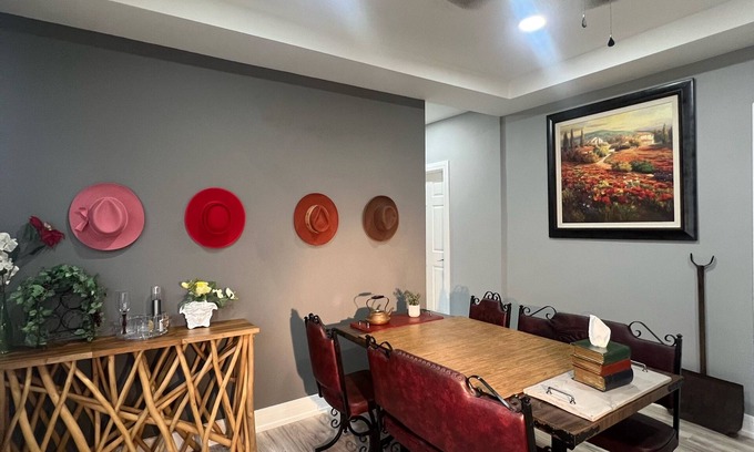 West Pullman House | Newly Revamped Home - For privacy lovers