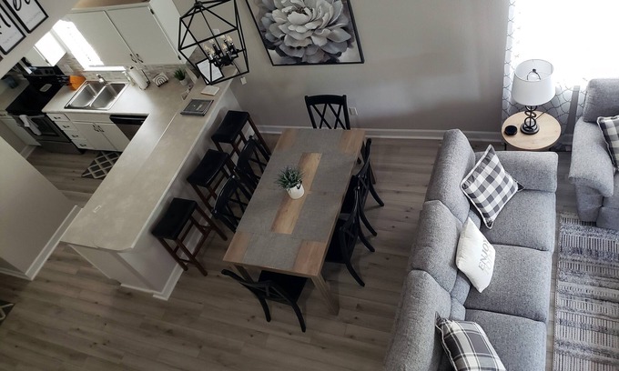 Table Rock Condo | NEWLY UPDATED 3 Bedroom-3 full bath- CLOSE TO EVERYTHING!
