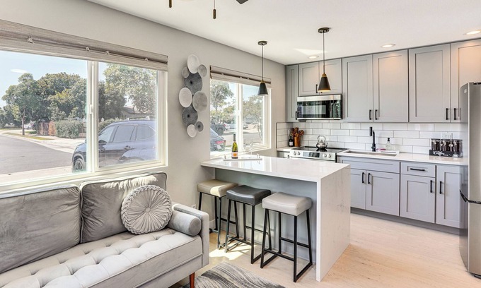 Northwest Anaheim House | Newly Updated! Commuter-Friendly Anaheim Home