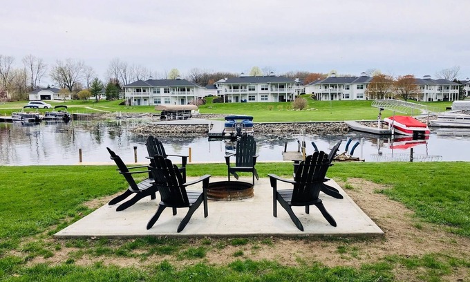 Shelbyville House | Newly Updated Gun Lake Waterfront Cottage. Bring Your Boat or Rent ours!
